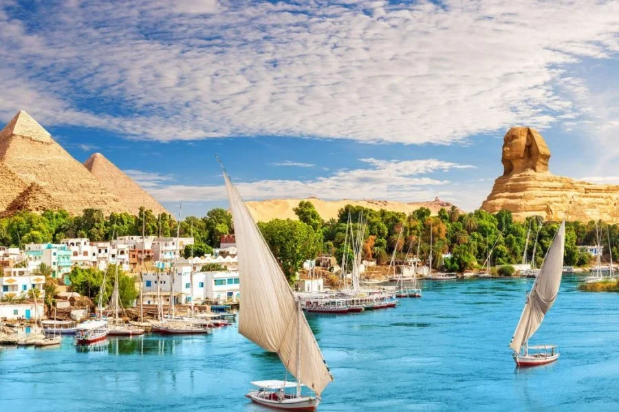 Egypt: Land of Pharaohs