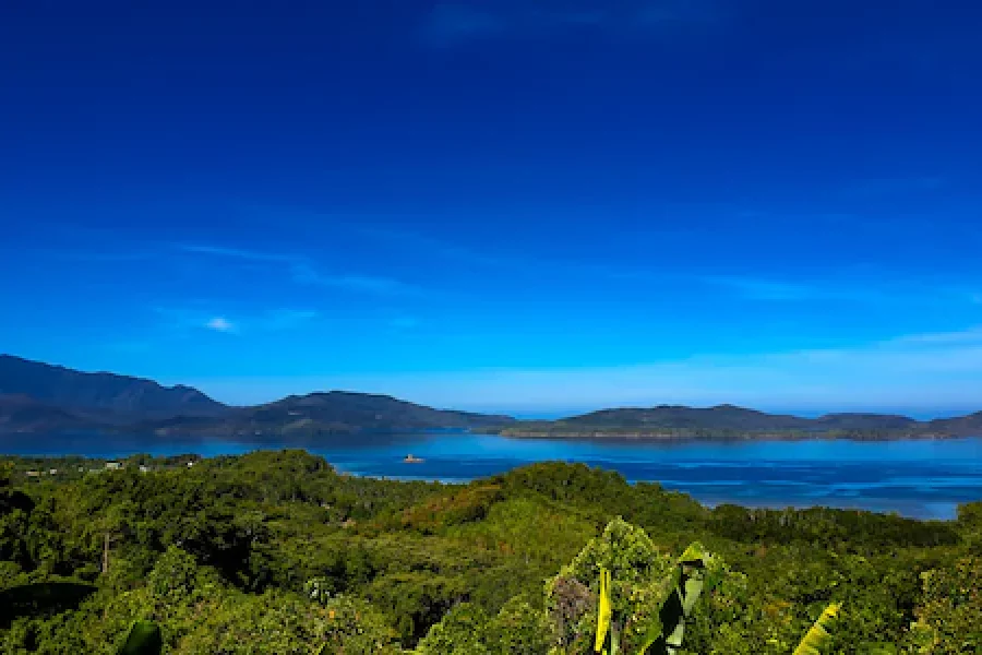 A Tropical Paradise Vacay-Philippines