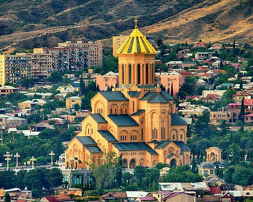 <span>Day 3 </span> Tbilisi INCLUDED : 1 Transfer 2 Activities 1 Meal